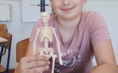 STEM radionice: Spoj znanosti, učenja i zabave u 4. a i 4. b razredu