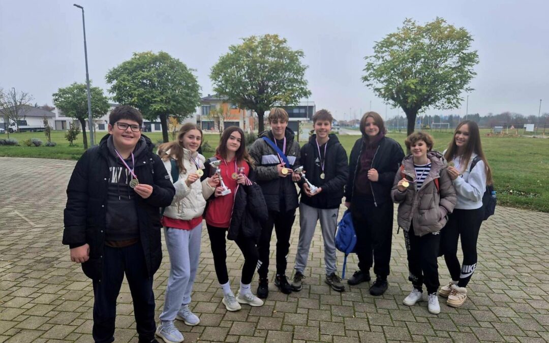 Učenici I. osnovne škole Bjelovar prvi u plivanju!