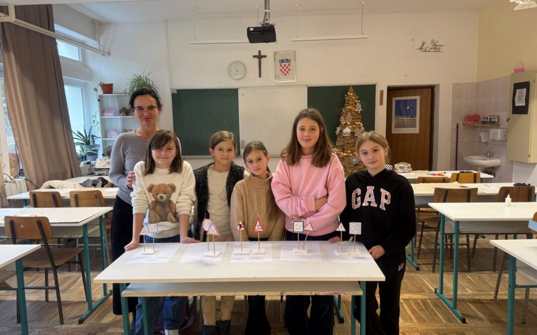 Malci radoznalci u kreativnoj radionici o prometnoj sigurnosti