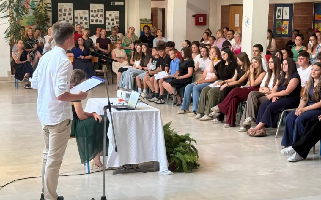 Svečana podjela svjedodžbi učenicima 8. razreda
